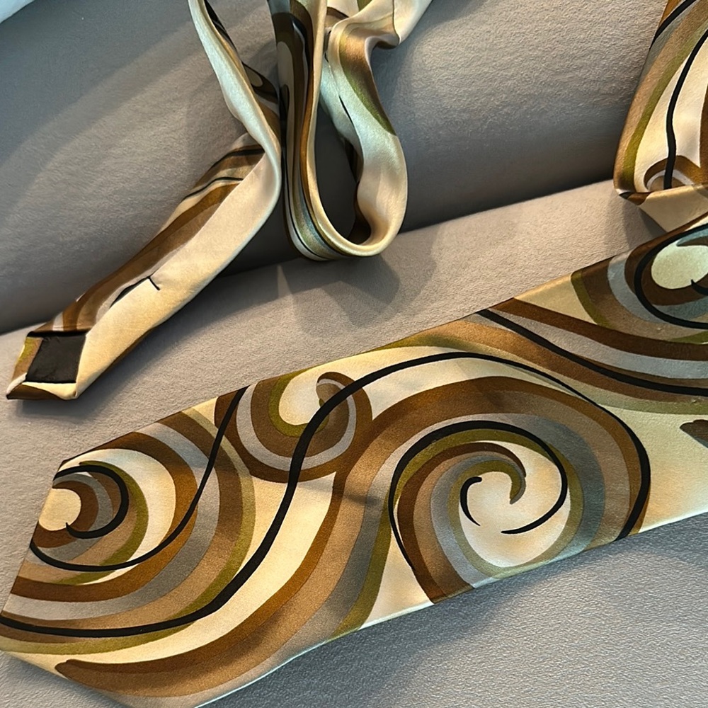 J. Garcia Artistic Swirl Tie in Greenish and Brown